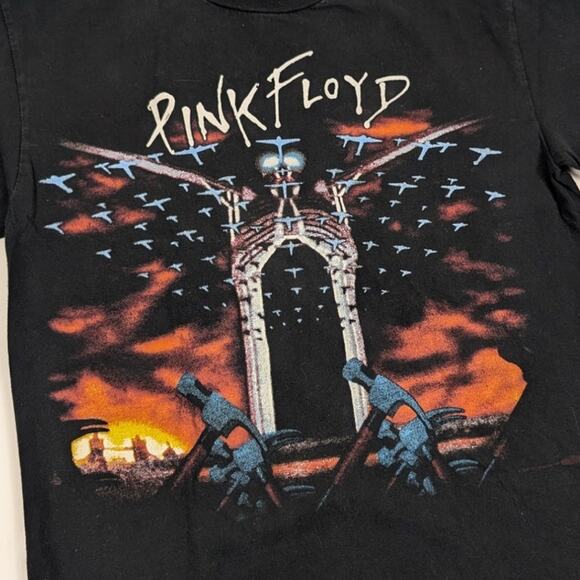 Y2K Pink Floyd 2007 The Wall Tour Band Concert Rock Black Shirt Size Small - Picture 2 of 7
